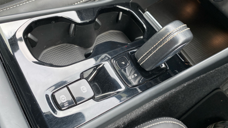 Volvo Xc40 1.5 T3 [163] R DESIGN 5dr Geartronic Petrol Estate